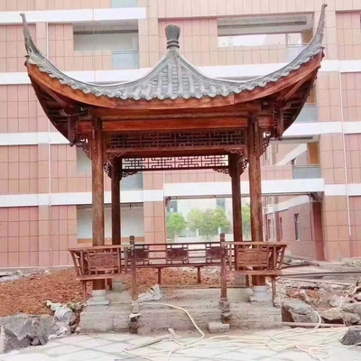 Pavillon en bois non vitré de style chinois de Quadrate