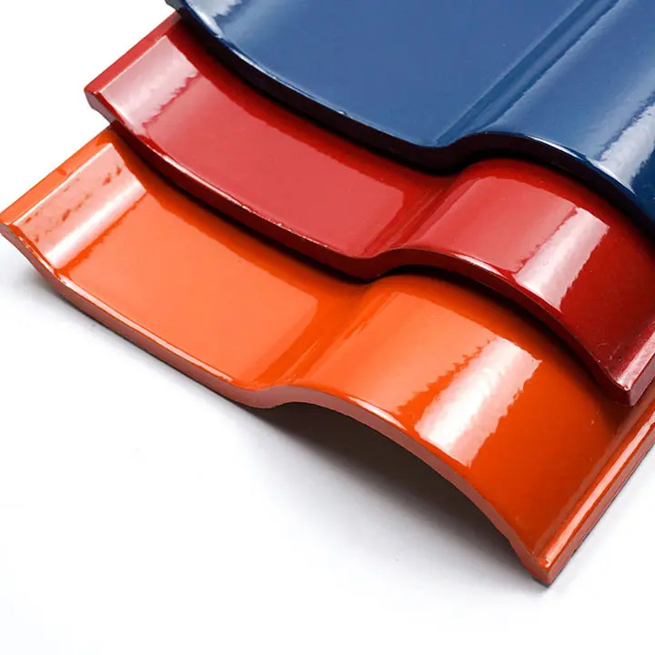 Carreaux de toits classiques espagnols de couleur personnalisée vitrée française imperméable à l'eau Matériau d'argile naturelle