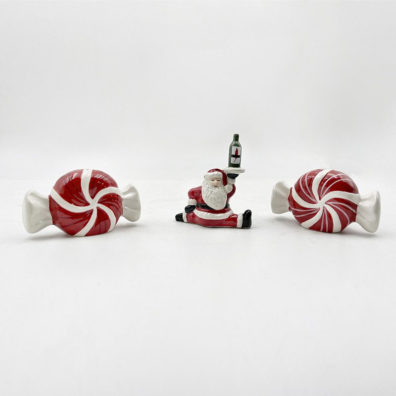Artisanat en céramique peint à la main Noël Père Noël Nouvel An Bonbons Saline et poivre Shaker Taille personnalisée