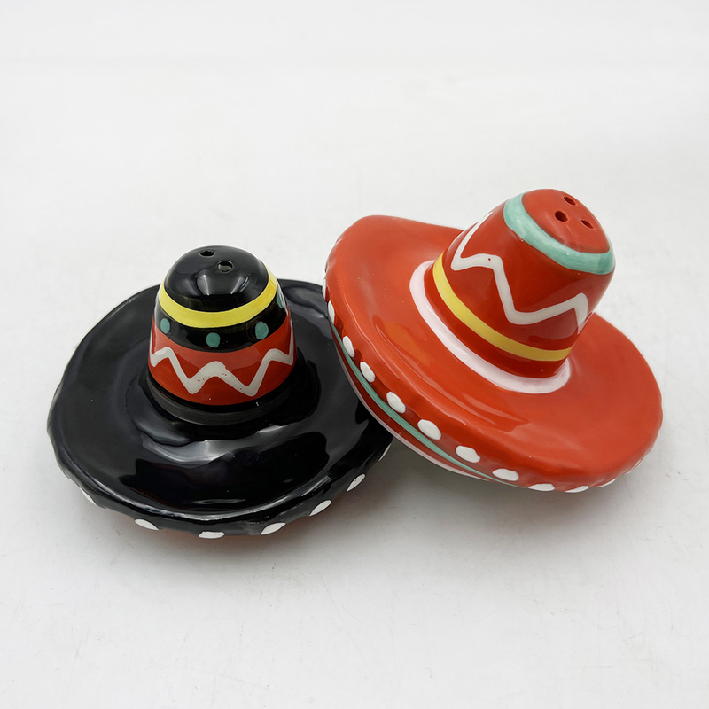Chapeau dessiné à la main en forme de céramique Saline et poivre Shaker Pour la décoration de la maison Cadeau Taille personnalisable Couleur