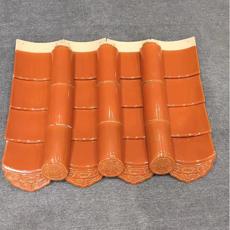 Carreaux de toit vitrés de style traditionnel chinois Corps blanc en jaune pour un projet de construction