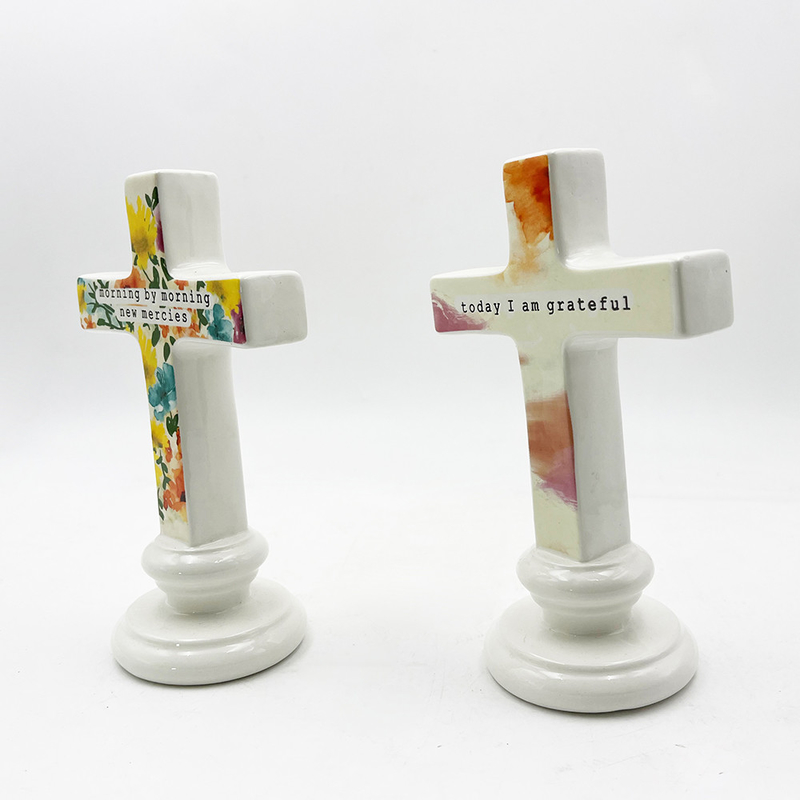 Matériau en céramique solide Artisanat sculpture debout pour table Ornement d'autel Croix avec des mots