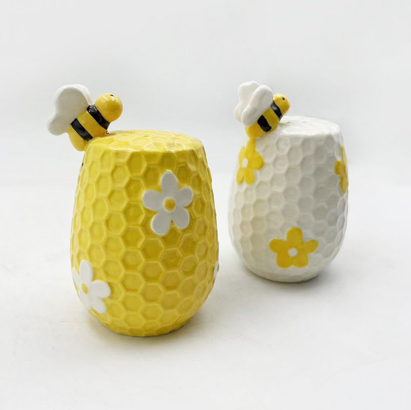 Flower and Bee Ceramic Salt and Pepper Shaker Pour les accessoires de cuisine Décoration de maison