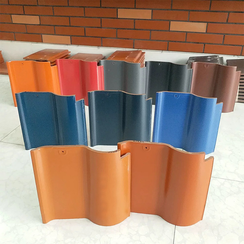 Coloriage de tuiles en forme de S en espagnol Variété de teintes Matériau durable Elegance architecturale Améliorez votre toit