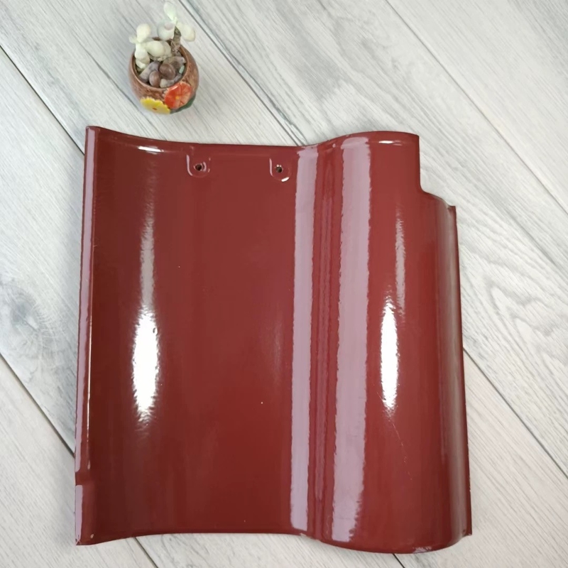 Carreaux de toit en céramique de qualité en céramique rouge pour les toits esthétiques