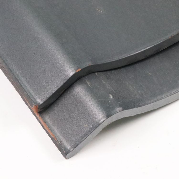 Carreaux de toit japonais Kawara Artisanat argile ardoise gris Idéal pour l'isolation des bâtiments traditionnels