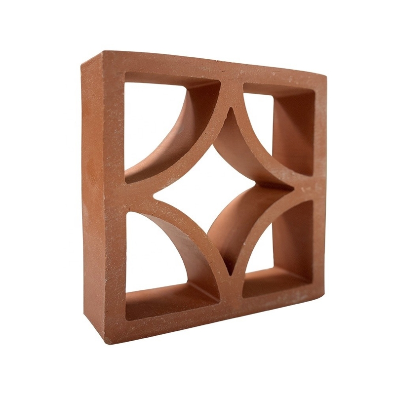 7% d'absorption panneau de façade en terre cuite carreaux de chemin de brise dans le design classique pour la décoration de jardin en briques décoratives