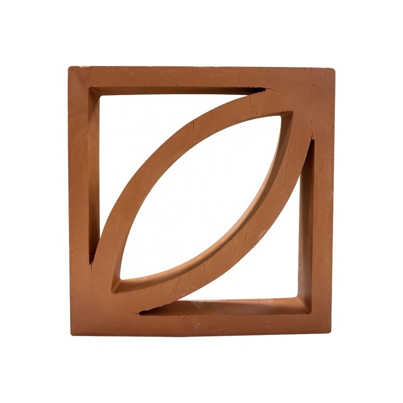 7% d'absorption panneau de façade en terre cuite carreaux de chemin de brise dans le design classique pour la décoration de jardin en briques décoratives