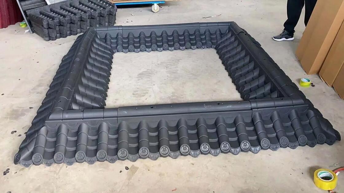 Panneaux de toiture en plastique à double face Matériau de toiture en PP léger dans le design traditionnel chinois