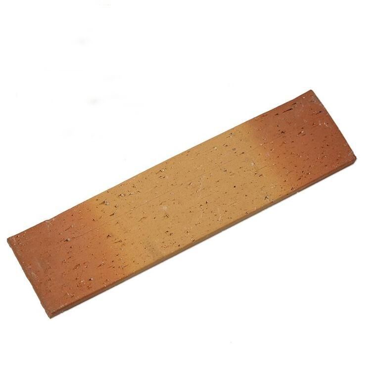 Carrelage de revêtement extérieur en argile naturelle avec finition cuite au four, plaquette de parement en brique à face fendue pour façades de cafés et résidentielles