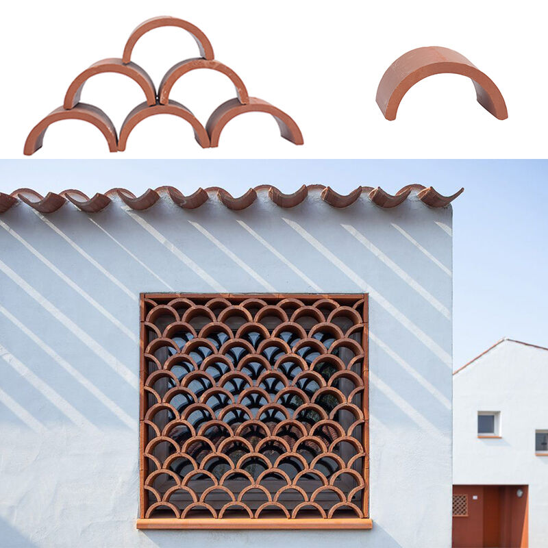 Carreaux d'argile de terre cuite courbée pour le toit et le mur Écran architectural à échelle de poisson Blocs de treillis pour les façades décoratives extérieures
